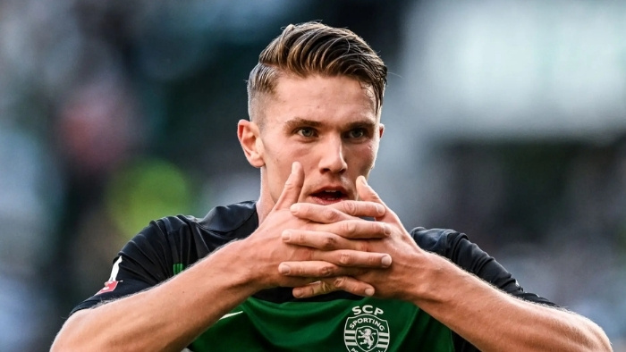 Viktor Gyökeres Arrives in London: Arsenal New Signing