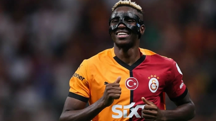 Juventus Eyes Osimhen Again as Vlahovic
