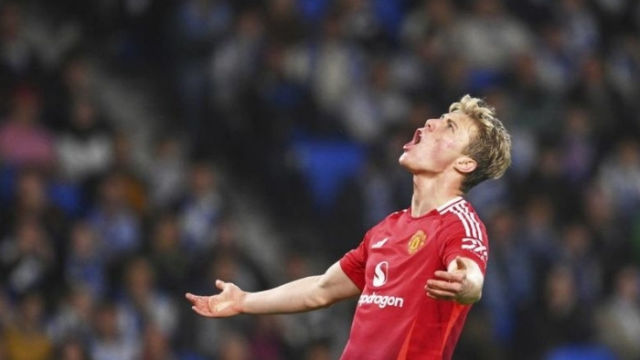 Sacchi Criticizes Rasmus Hojlund for Rejecting AC Milan