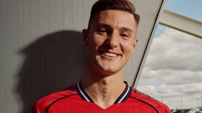 Benjamin Sesko to Manchester United
