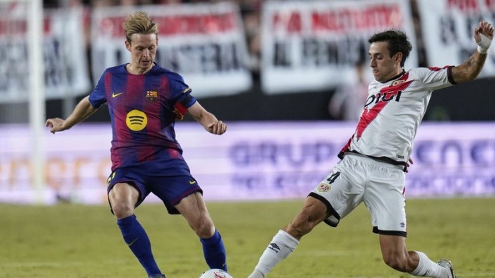 Barcelona Convince Frenkie De Jong