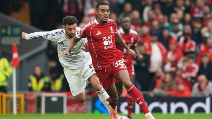 Liverpool Collapse at Anfield